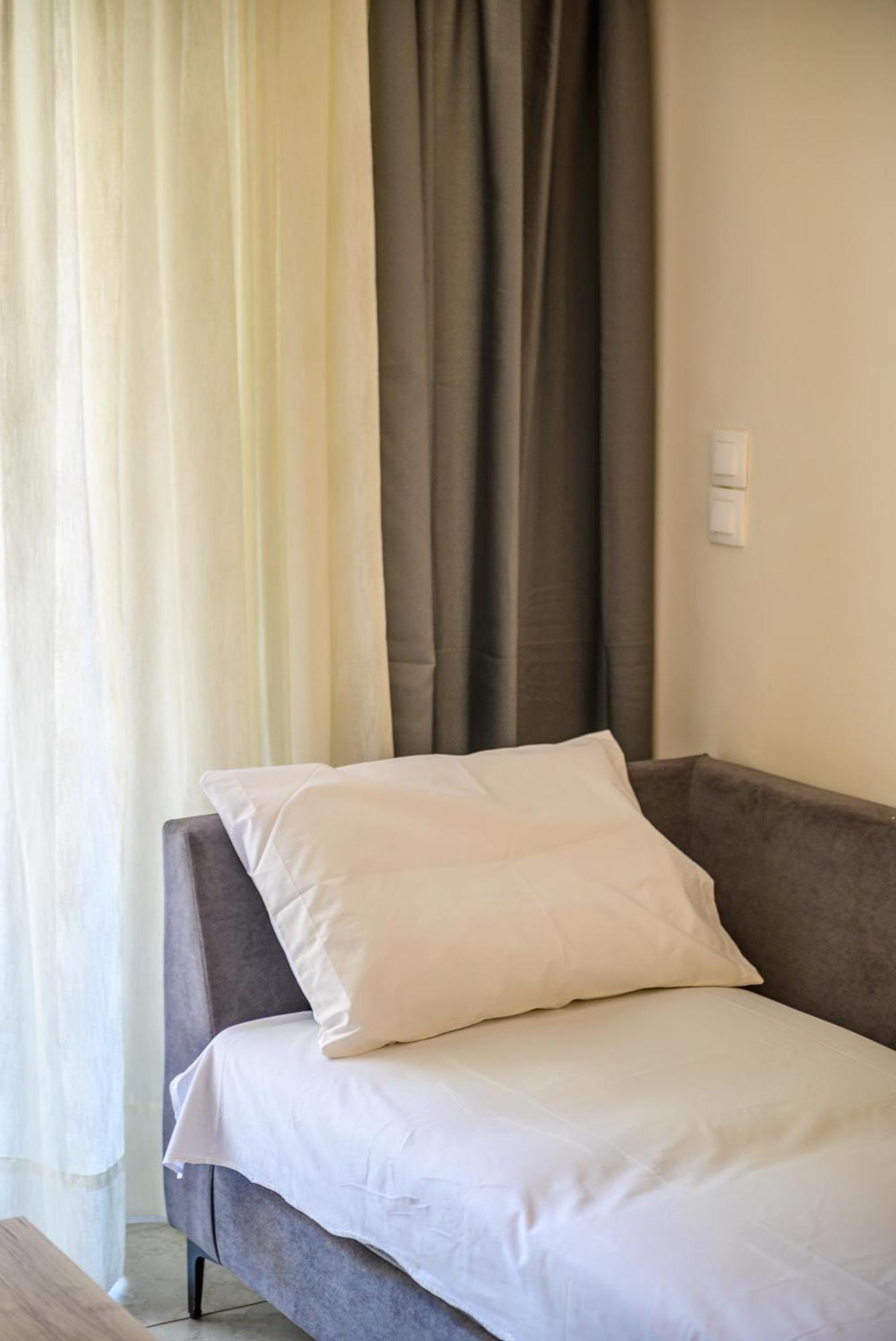 House Apartment *